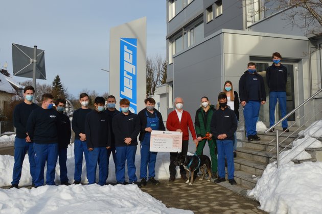Ein Herz für Tiere - Berger Azubis spenden 400 Euro an Tierheim